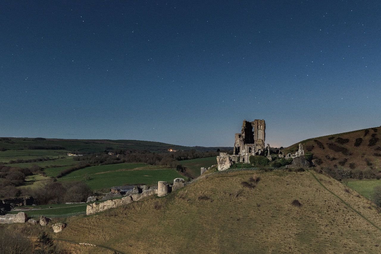 corfe castle at night